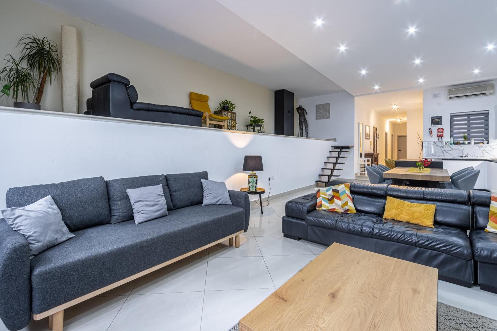Apartment Spacious And Stylish *